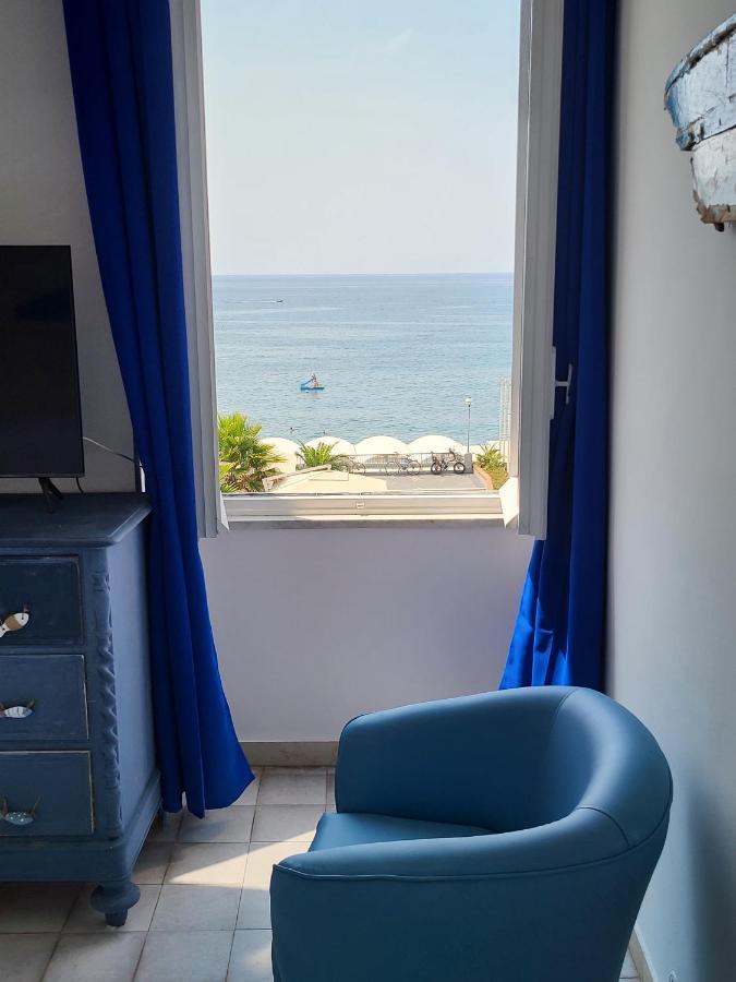 Varazze Suite Endless Sea Екстер'єр фото