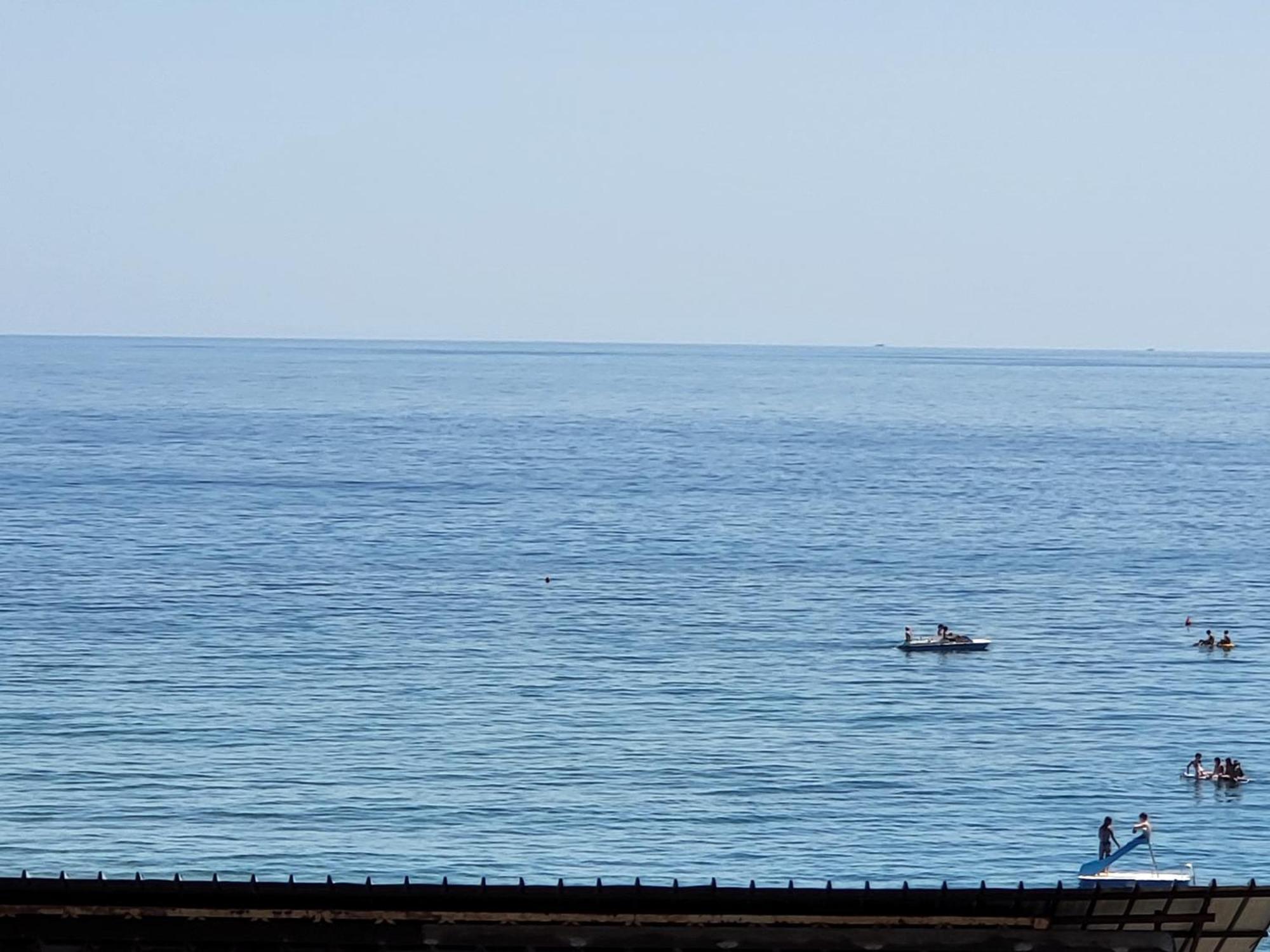 Varazze Suite Endless Sea Екстер'єр фото